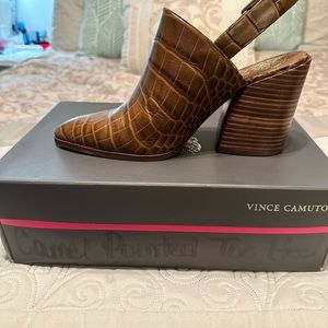 EUC Vince Camuto Pointed Toe Sling Bag Booties